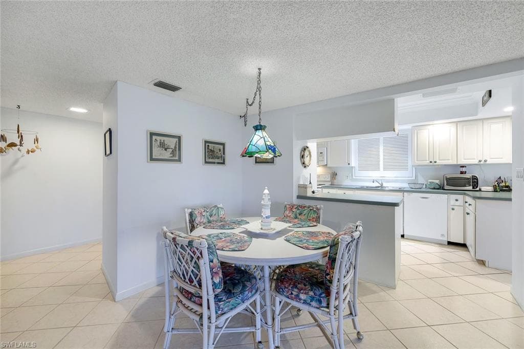 845 Collier Ct 106, Marco Island, FL 34145-7