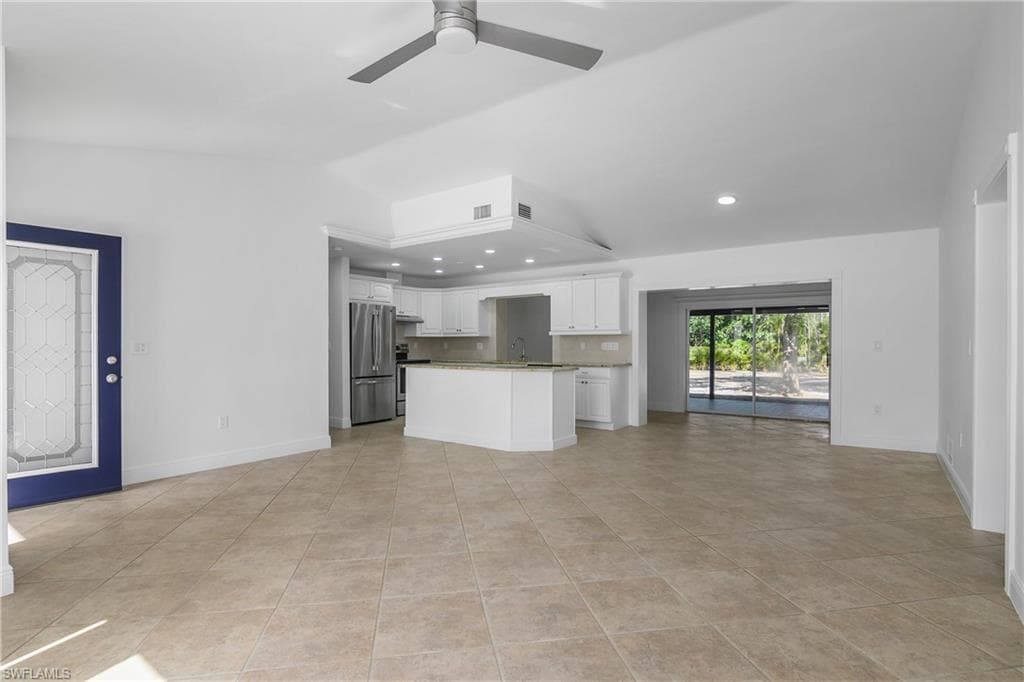 6147 English Oaks Ln, Naples, FL 34119-25