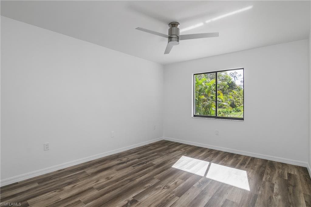6147 English Oaks Ln, Naples, FL 34119-26