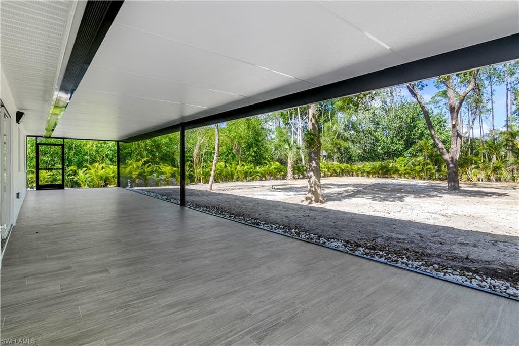 6147 English Oaks Ln, Naples, FL 34119-32