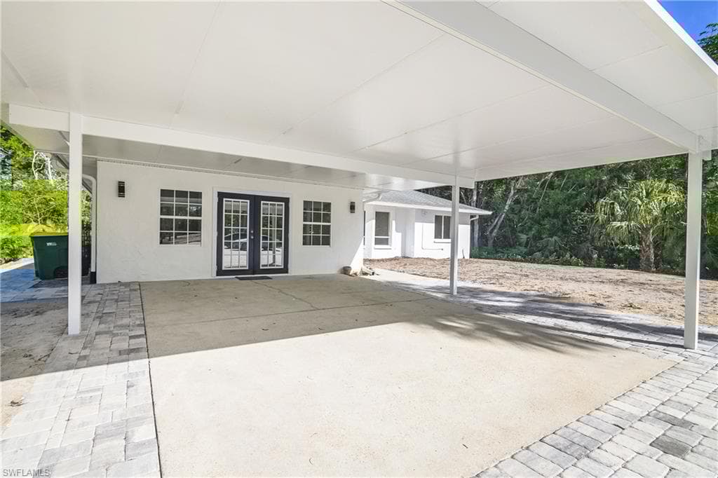 6147 English Oaks Ln, Naples, FL 34119-3