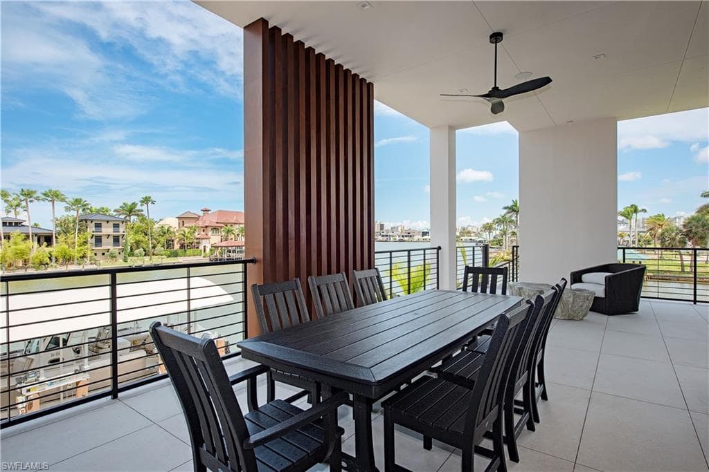 348 Seagull Ave, Naples, FL 34108-18