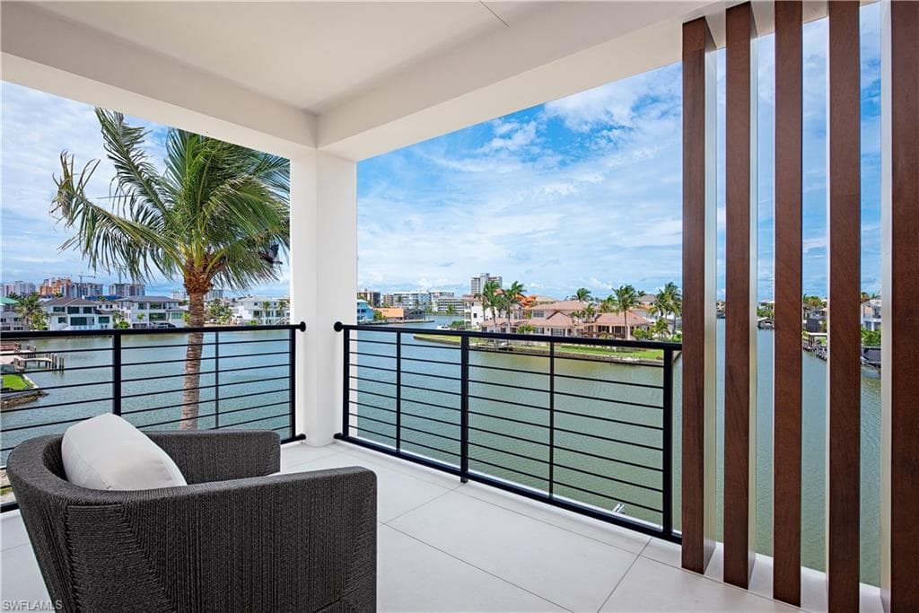 348 Seagull Ave, Naples, FL 34108-19
