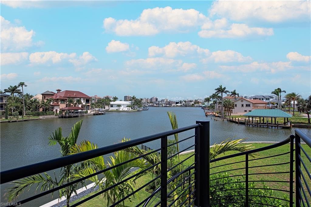 348 Seagull Ave, Naples, FL 34108-20
