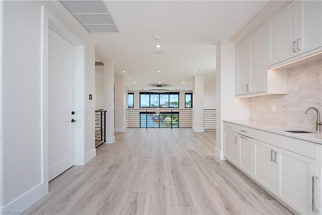 348 Seagull Ave, Naples, FL 34108-30
