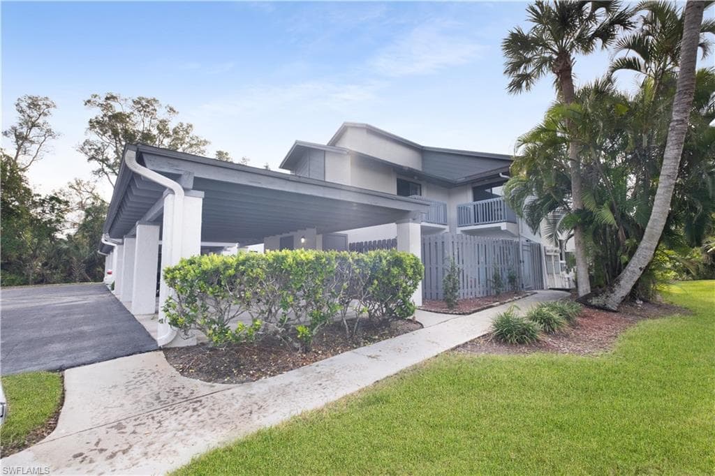 17455 Silver Fox Dr D, Fort Myers, FL 33908-2