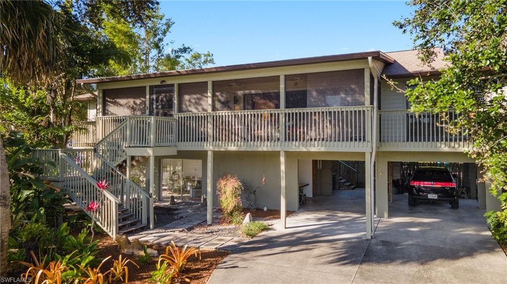 2151 Estey Ave, Naples, FL 34104-8