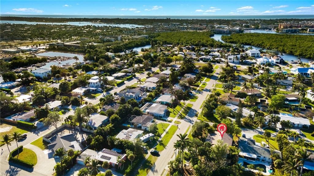 2151 Estey Ave, Naples, FL 34104-33