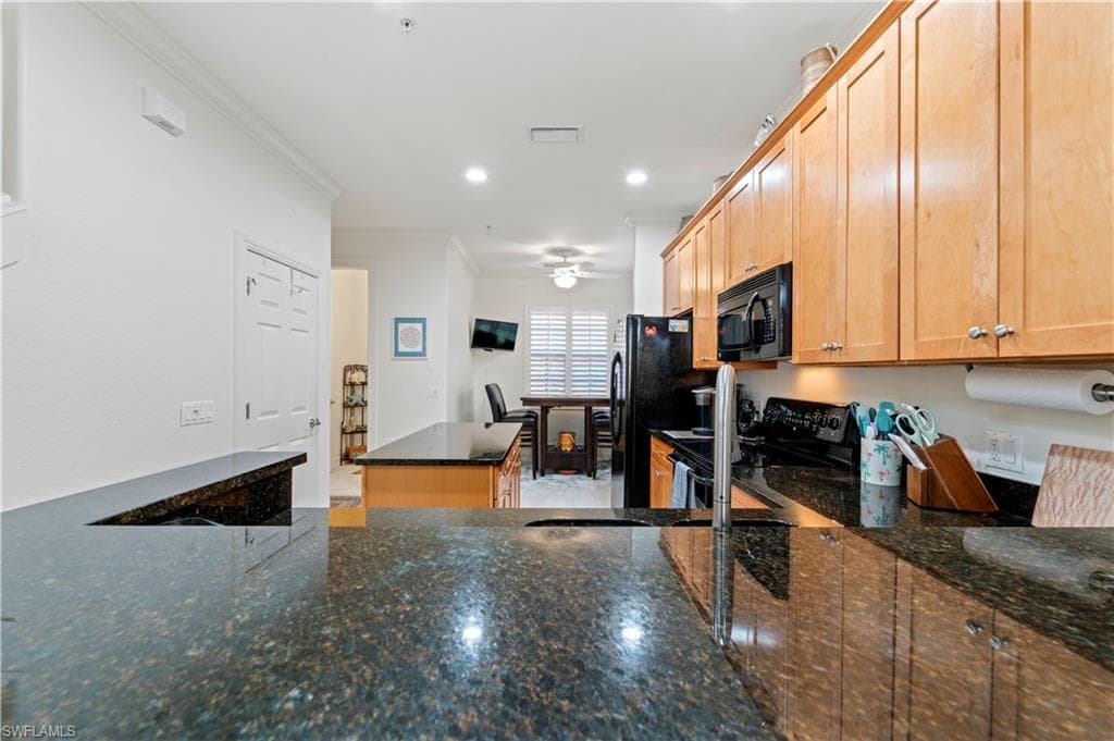 9085 Chula Vista St 10604, Naples, FL 34113-12