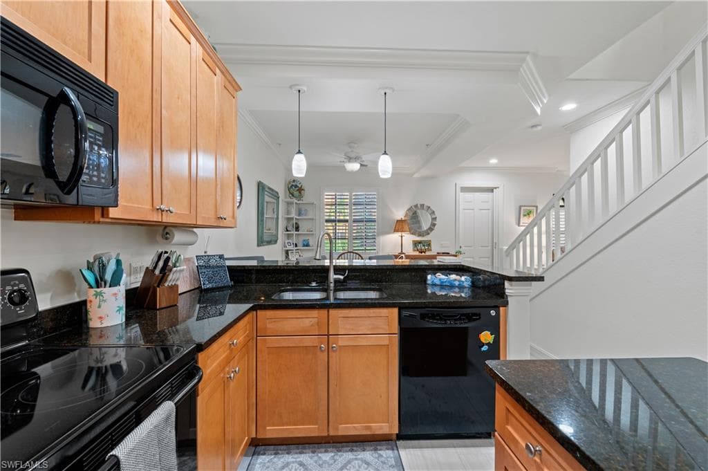 9085 Chula Vista St 10604, Naples, FL 34113-15
