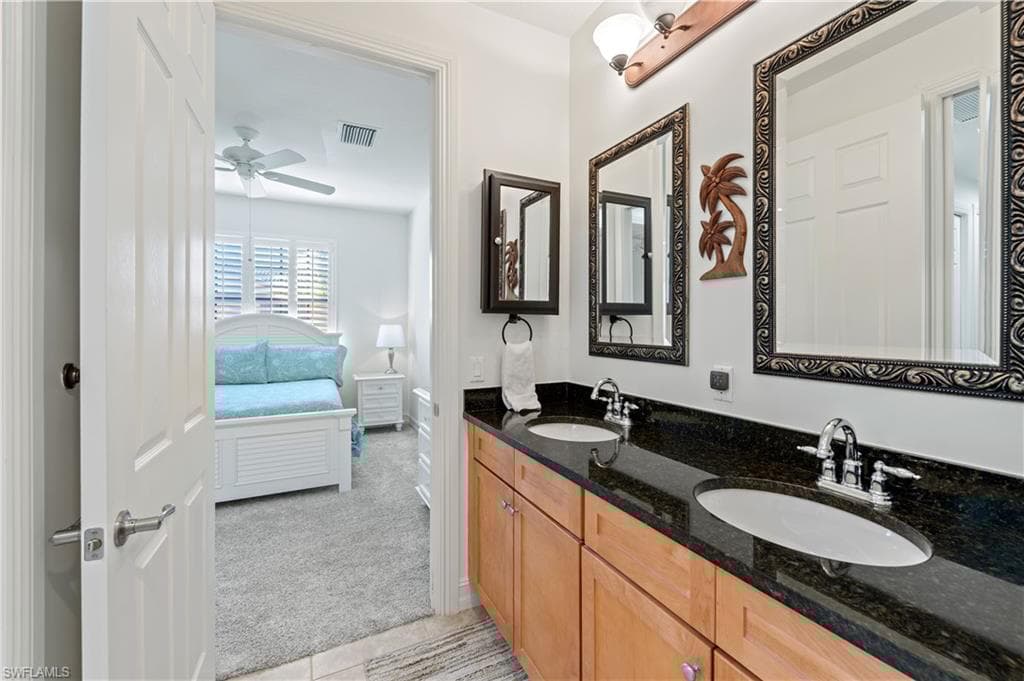 9085 Chula Vista St 10604, Naples, FL 34113-26