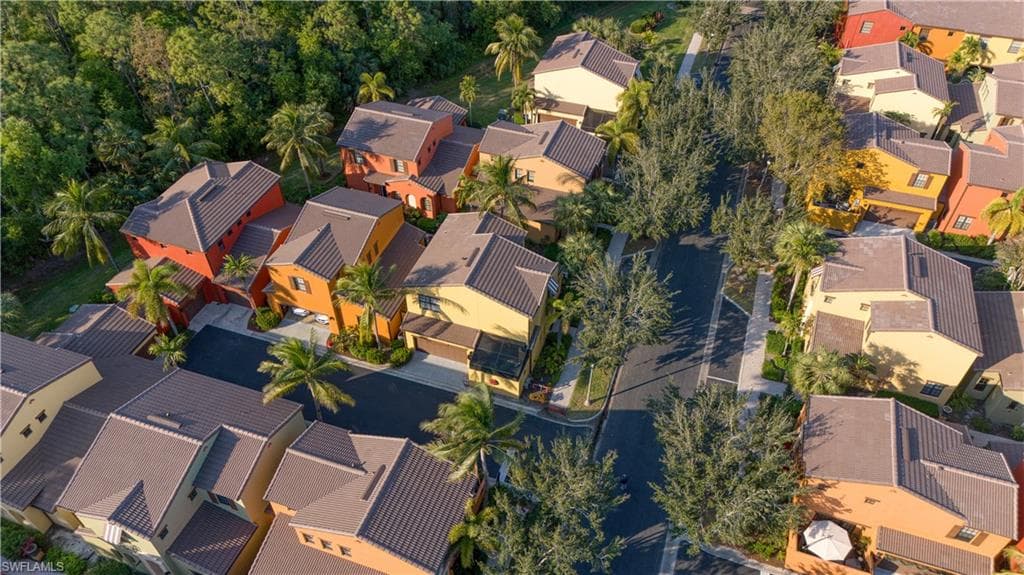 9085 Chula Vista St 10604, Naples, FL 34113-42