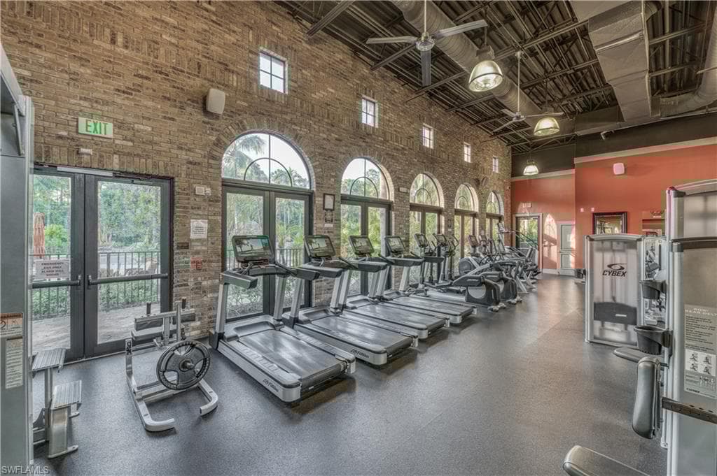 9085 Chula Vista St 10604, Naples, FL 34113-45