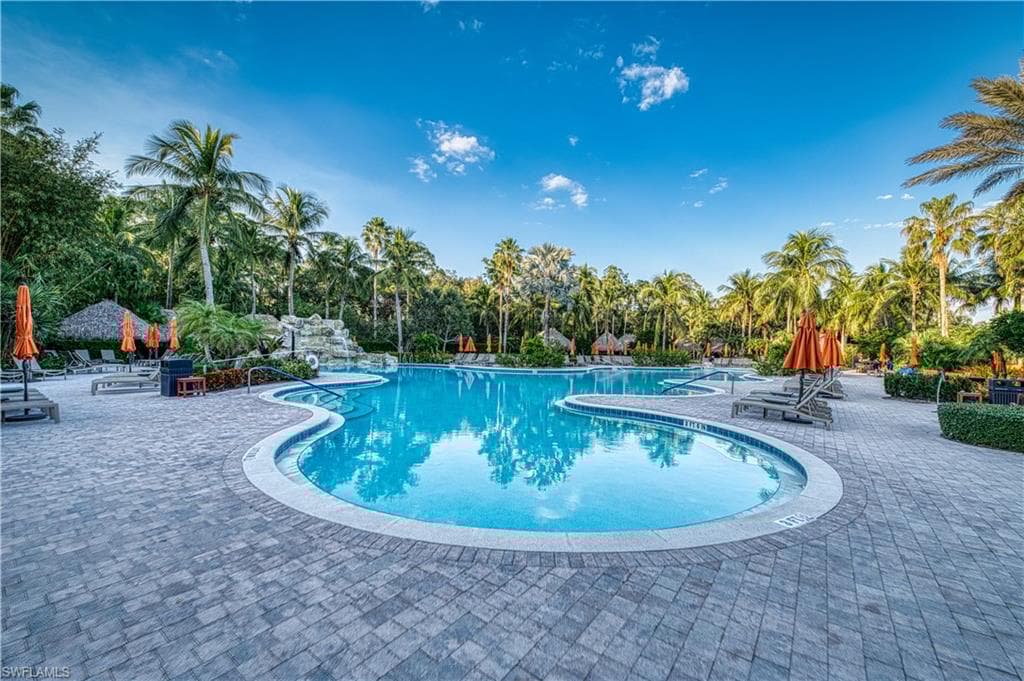 9085 Chula Vista St 10604, Naples, FL 34113-47