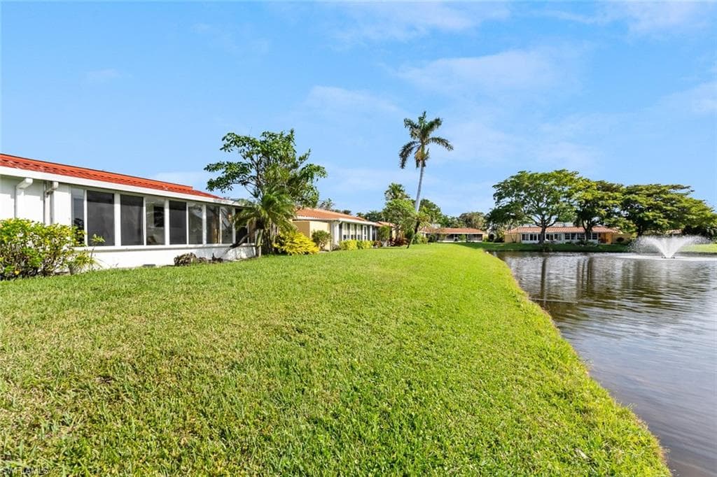 136 Harrison Rd 1, Naples, FL 34112-16