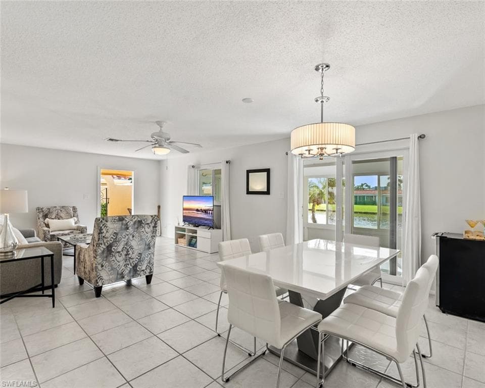 136 Harrison Rd 1, Naples, FL 34112-5