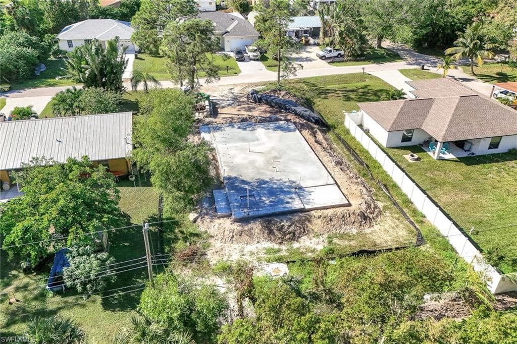 19871 Adams Rd, Fort Myers, FL 33908-31