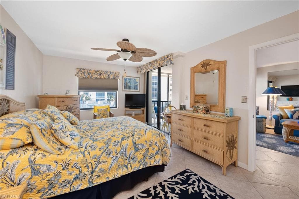 271 Southbay Dr 257, Naples, FL 34108-12