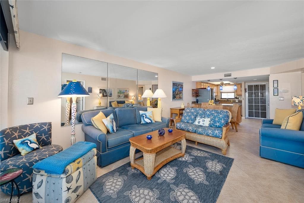271 Southbay Dr 257, Naples, FL 34108-3