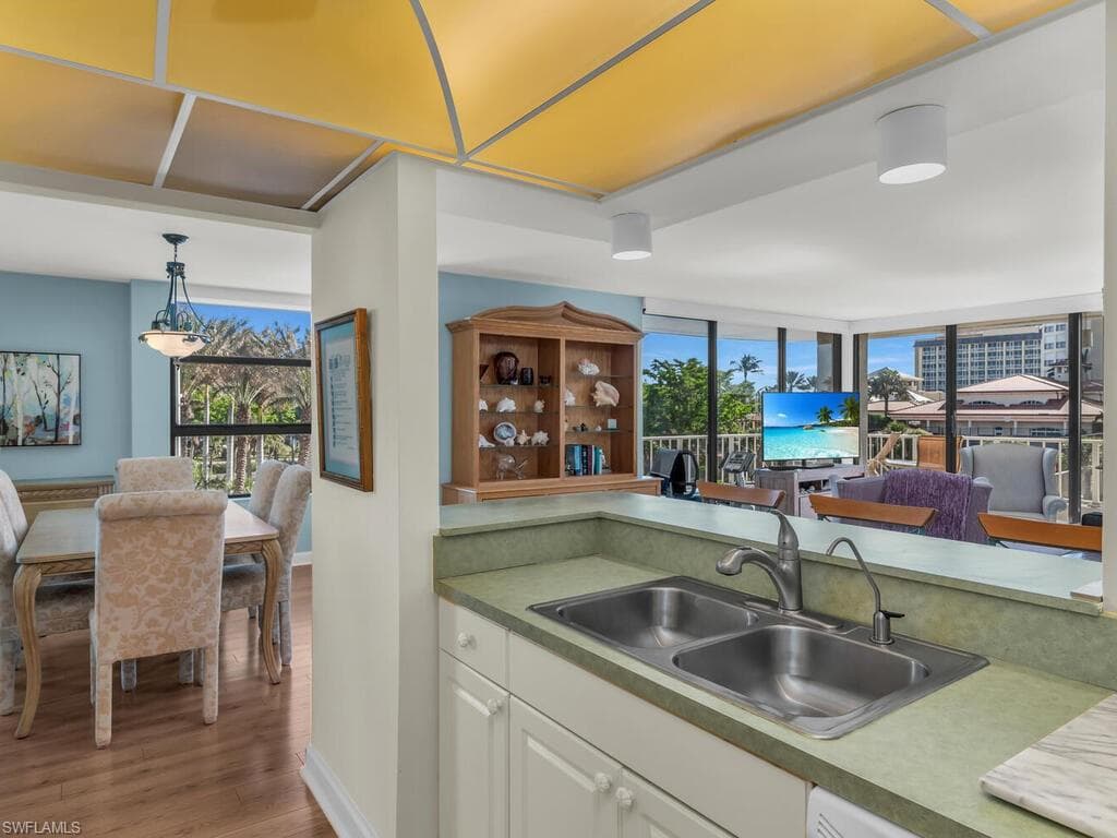 300 Collier Blvd 302, Marco Island, FL 34145-16