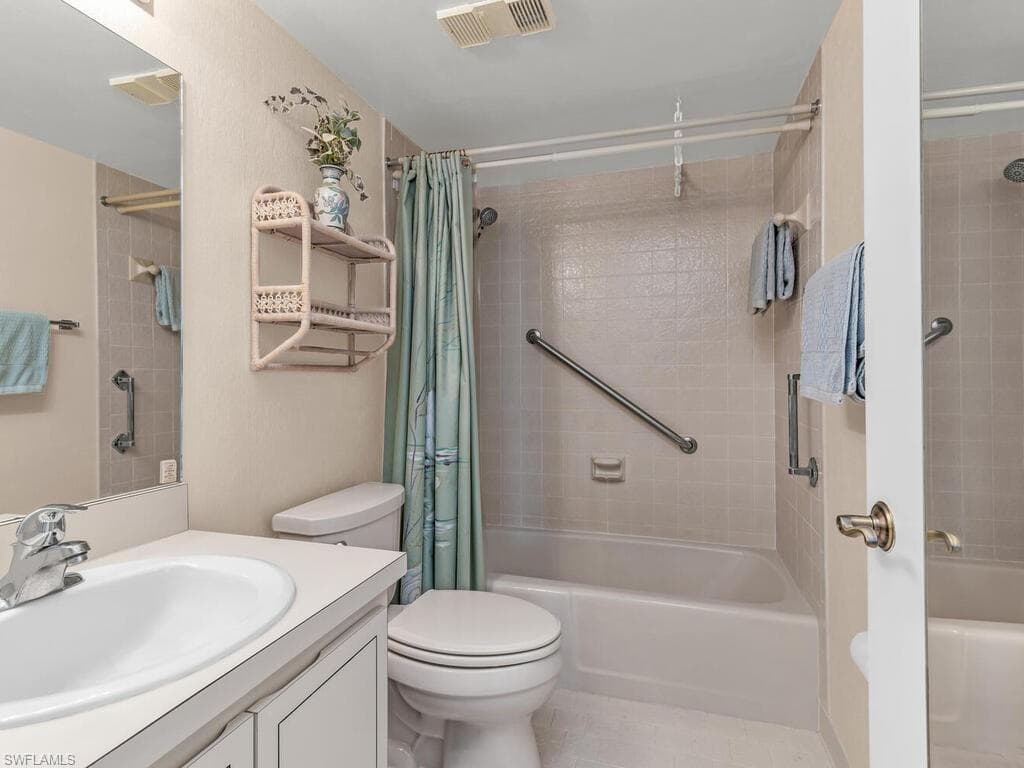 300 Collier Blvd 302, Marco Island, FL 34145-22
