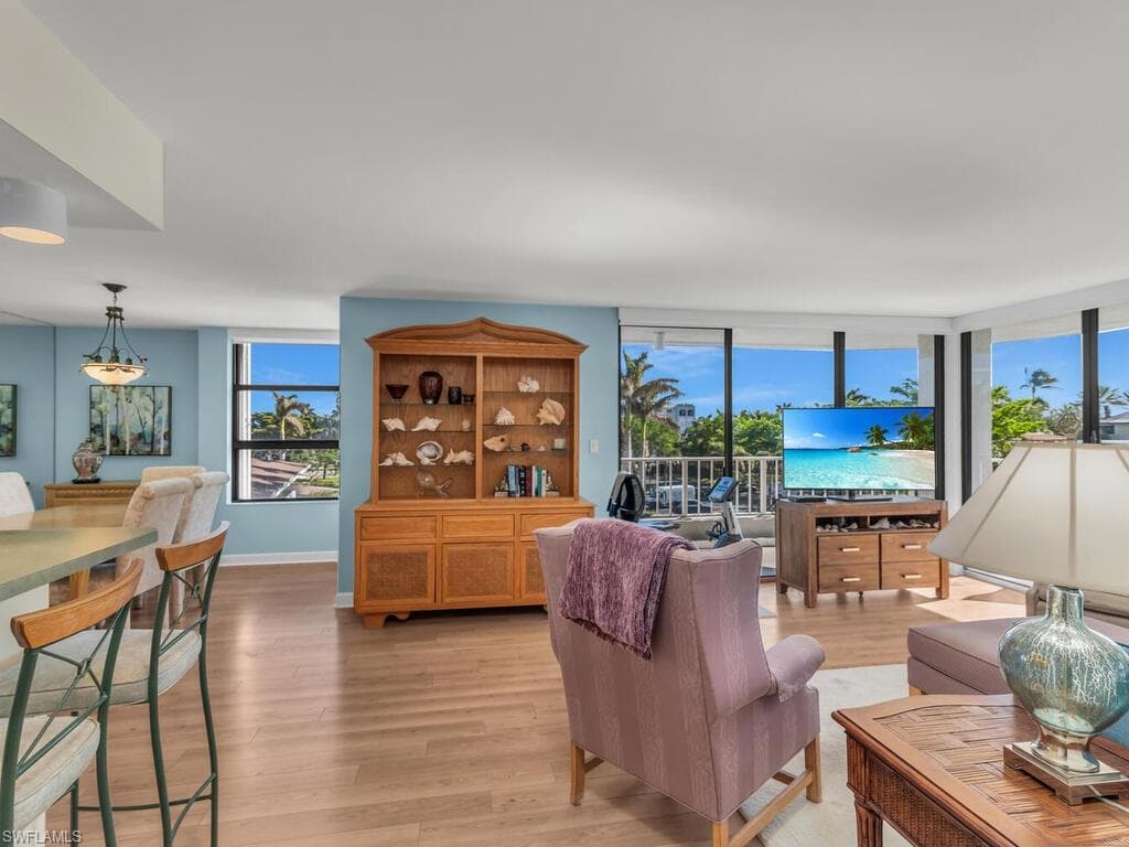 300 Collier Blvd 302, Marco Island, FL 34145-8
