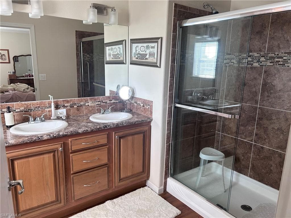 21 Chateau Way, Naples, FL 34112-16
