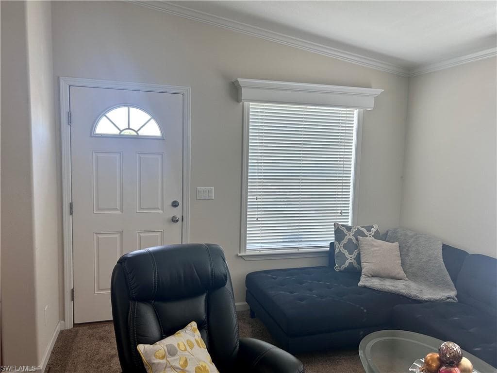 21 Chateau Way, Naples, FL 34112-4