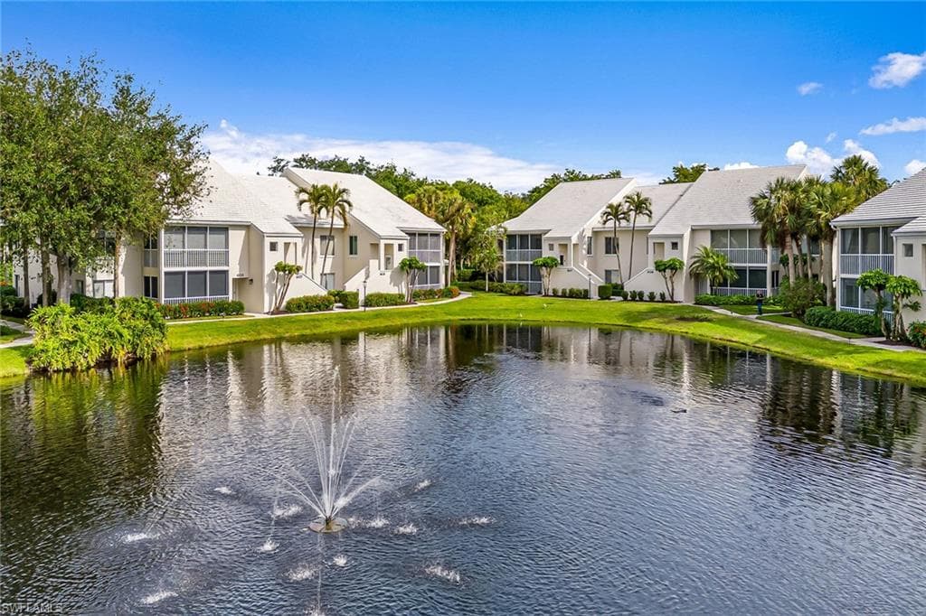 788 Willowbrook Dr 502, Naples, FL 34108-16