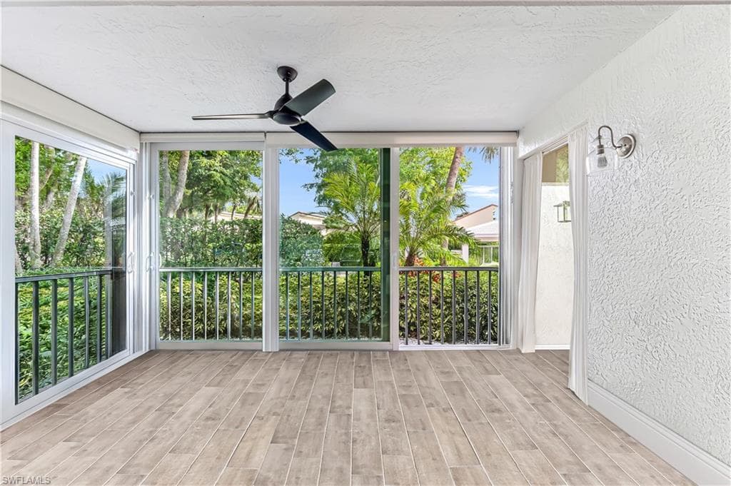 788 Willowbrook Dr 502, Naples, FL 34108-5