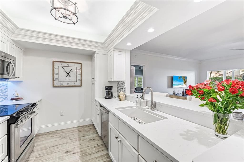 788 Willowbrook Dr 502, Naples, FL 34108-7