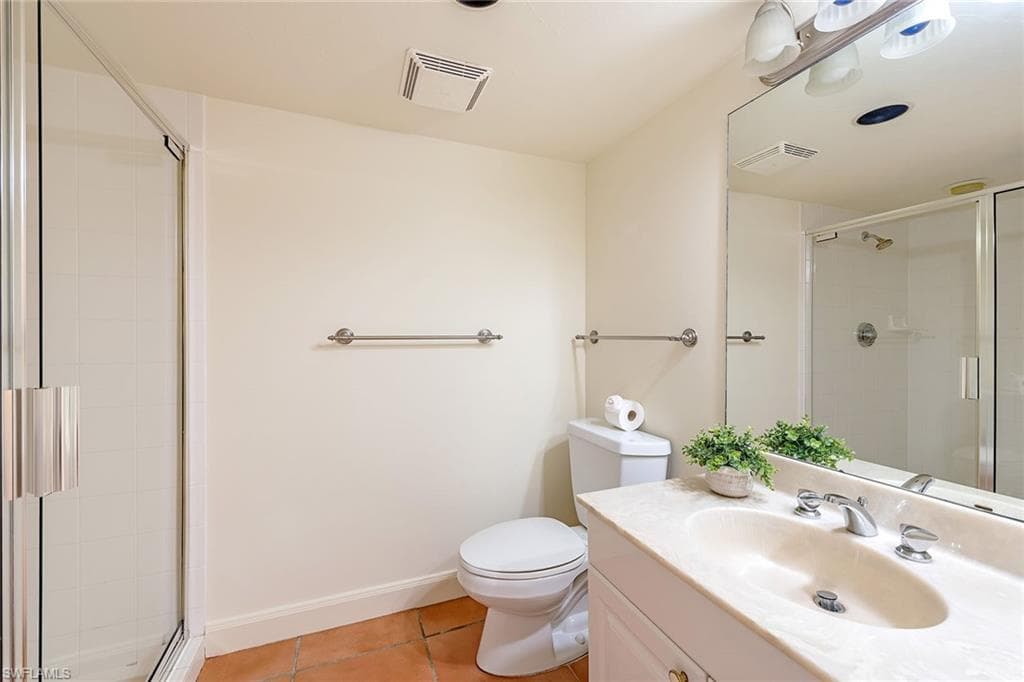 6849 Grenadier Blvd 701, Naples, FL 34108-11