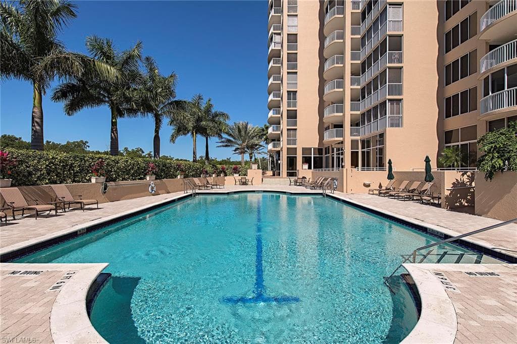6849 Grenadier Blvd 701, Naples, FL 34108-16