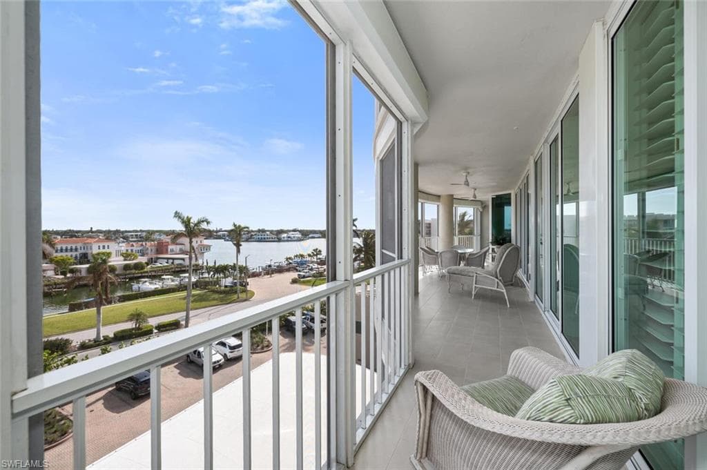 3971 Gulf Shore Blvd N 505, Naples, FL 34103-17