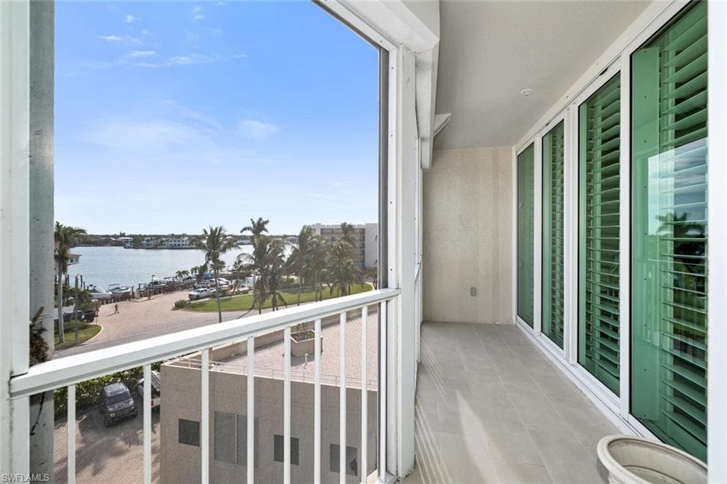 3971 Gulf Shore Blvd N 505, Naples, FL 34103-18