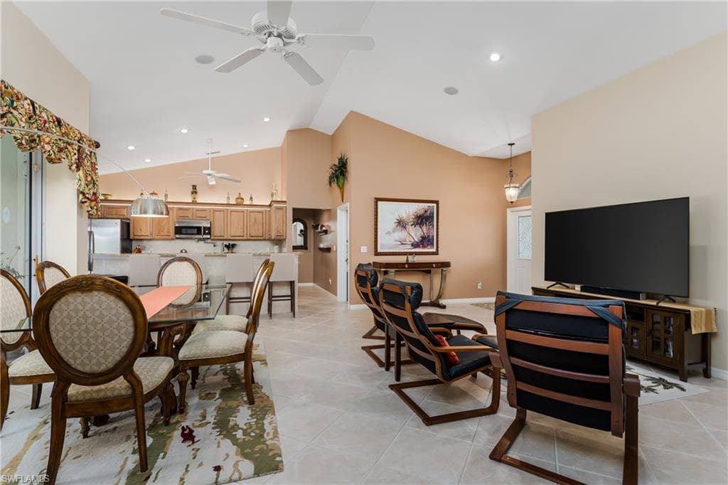 119 Balfour Dr, Marco Island, FL 34145-14
