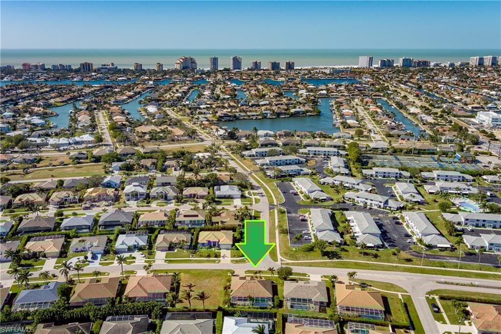 119 Balfour Dr, Marco Island, FL 34145-40