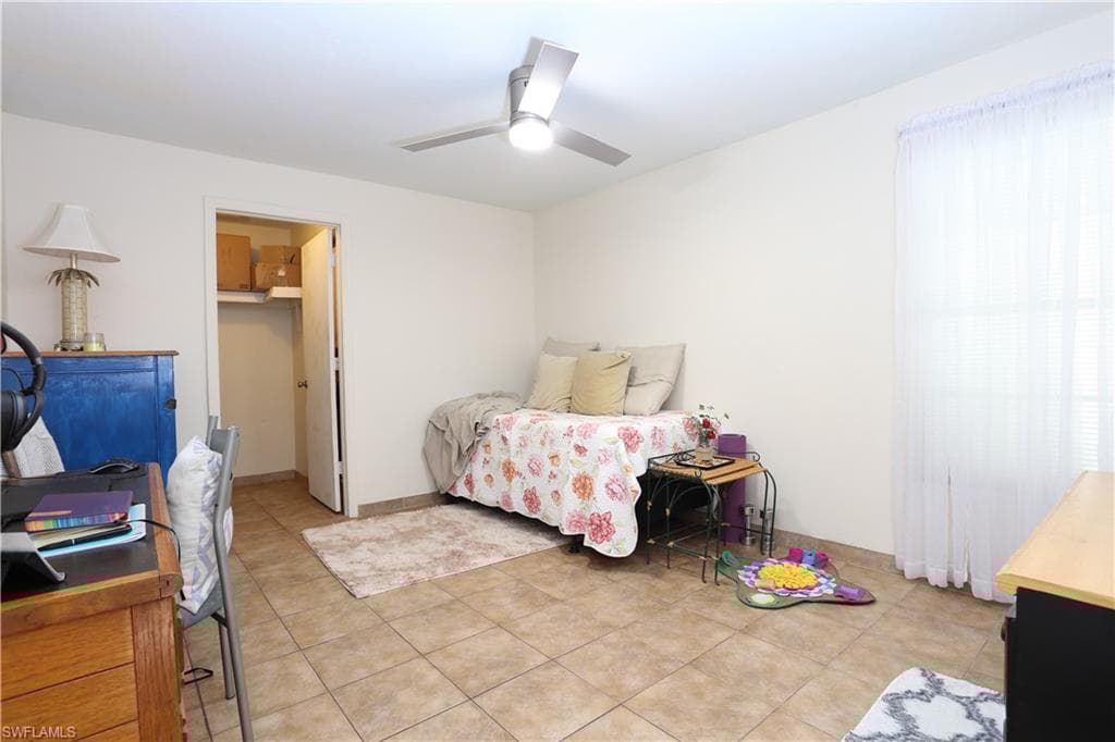 4706 4th Pl 11, Cape Coral, FL 33904-9