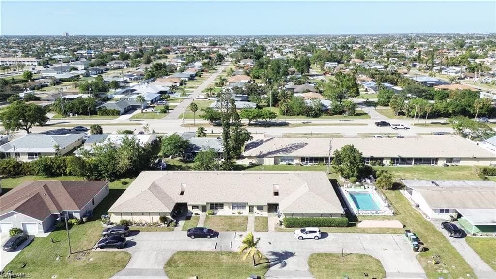 4706 4th Pl 11, Cape Coral, FL 33904-2
