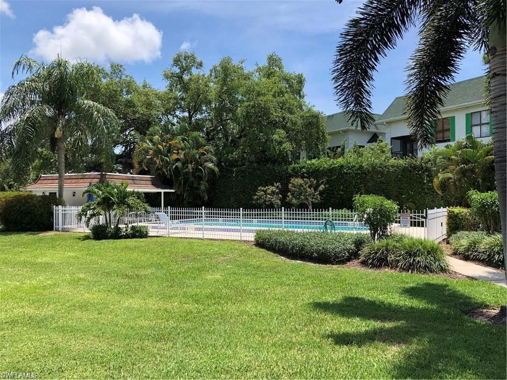 250 Palm River Blvd B102, Naples, FL 34110-11