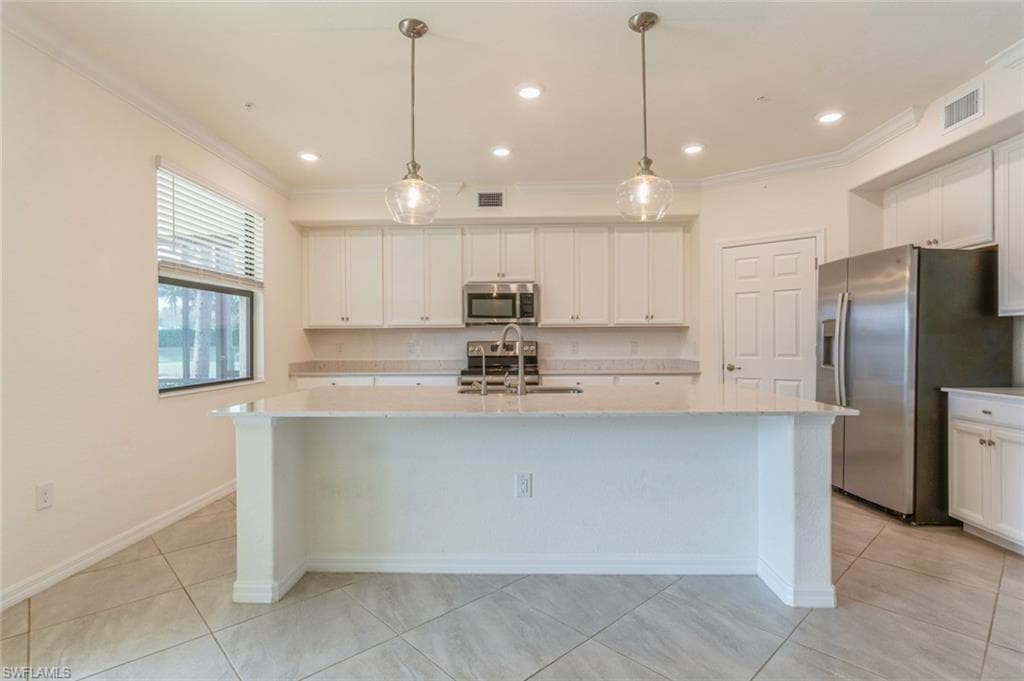12039 Hawthorn Lake Dr 102, Fort Myers, FL 33913-10