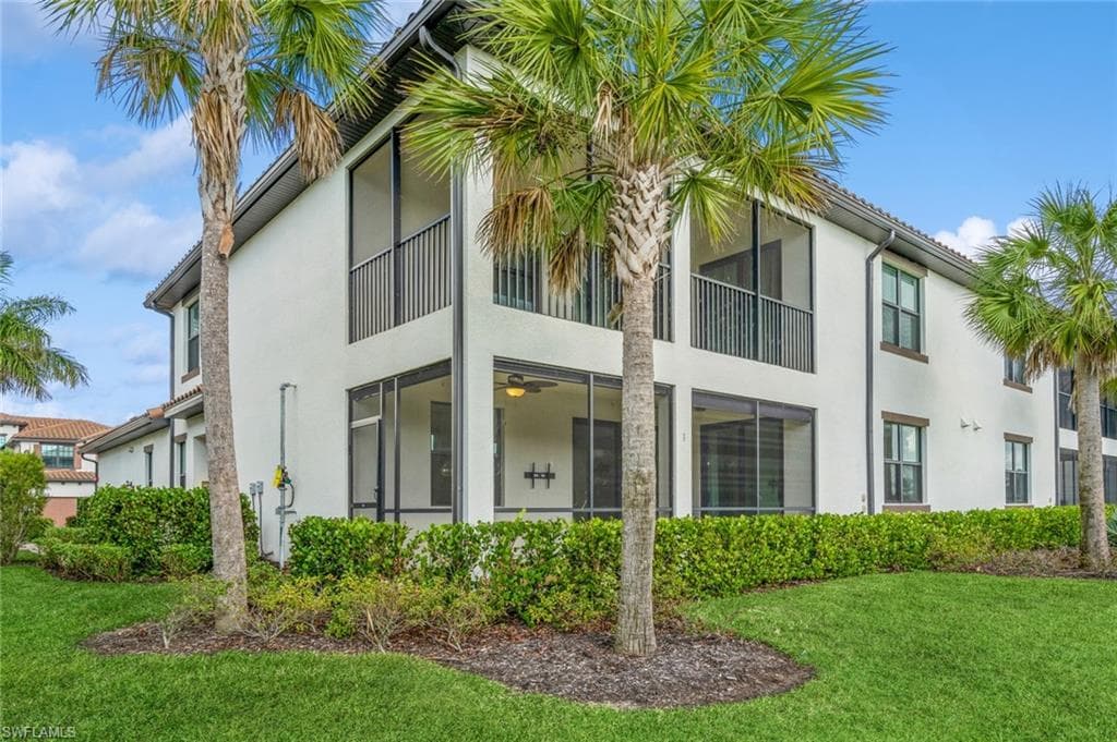 12039 Hawthorn Lake Dr 102, Fort Myers, FL 33913-2