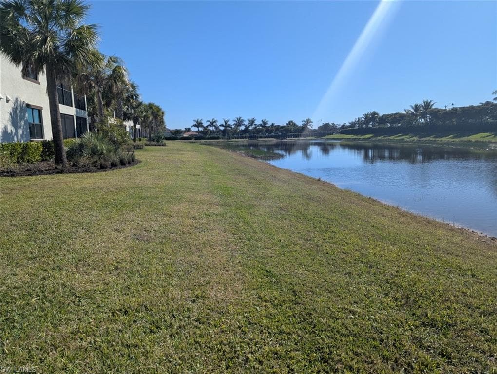 12039 Hawthorn Lake Dr 102, Fort Myers, FL 33913-3
