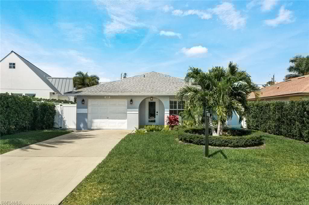 619 106th Ave N, Naples, FL 34108-31