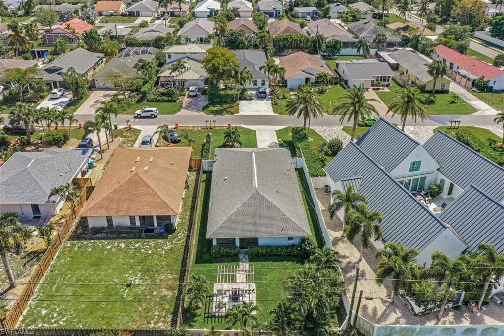 619 106th Ave N, Naples, FL 34108-32