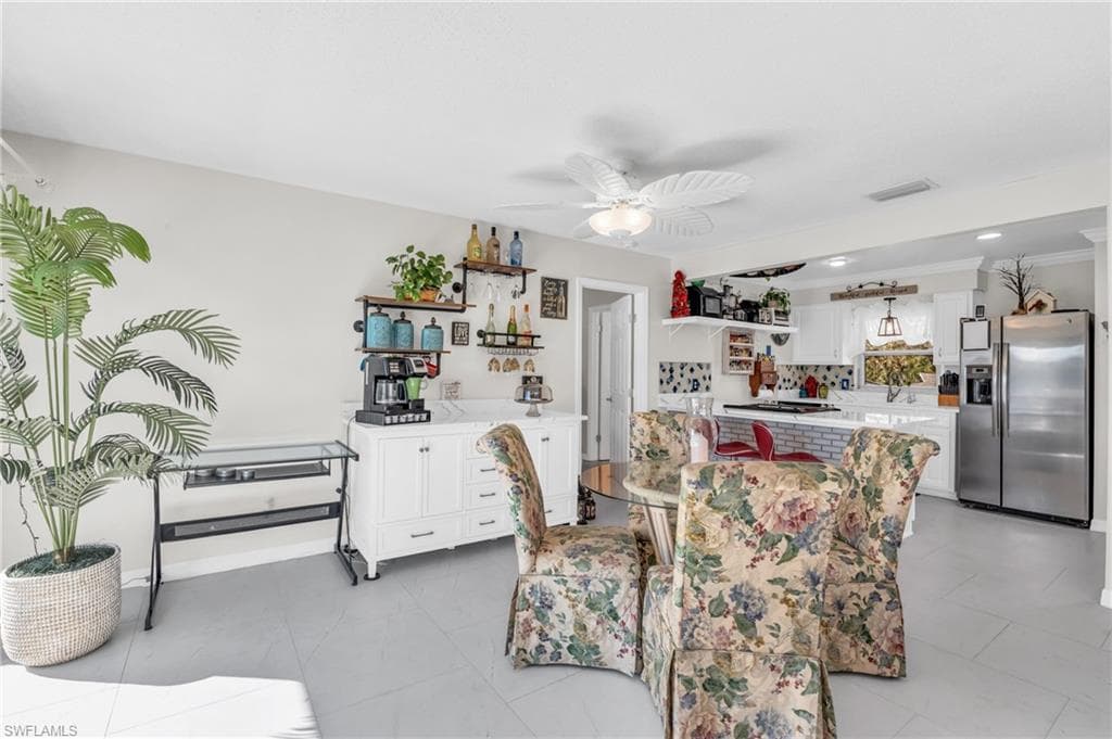 4251 Island Cir 3, Fort Myers, FL 33919-13