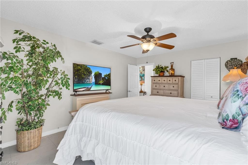 4251 Island Cir 3, Fort Myers, FL 33919-22