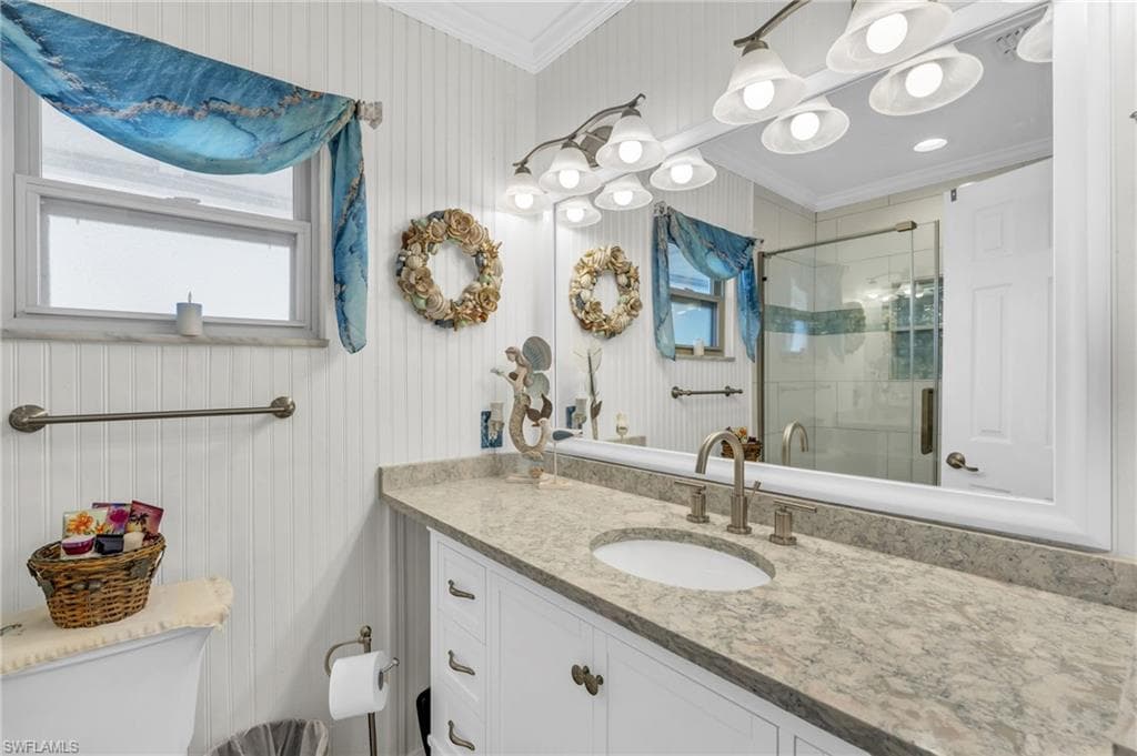4251 Island Cir 3, Fort Myers, FL 33919-23