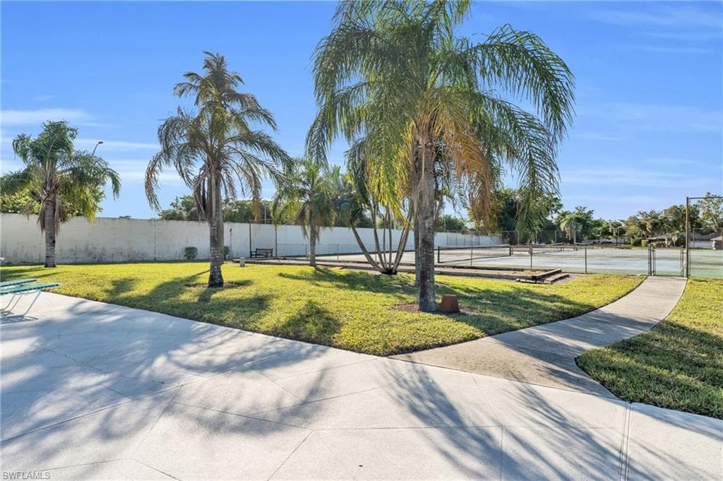 4251 Island Cir 3, Fort Myers, FL 33919-42