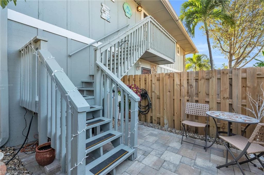 4251 Island Cir 3, Fort Myers, FL 33919-3